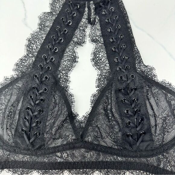 Victoria Secret Lace Bralette- Size M - Picture 9 of 9